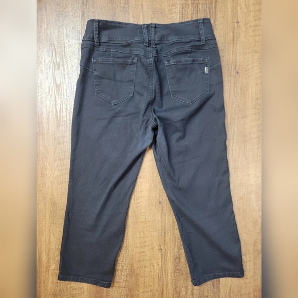 FREE W BUNDLE 1822 Denim cropped jeans - Picture 11 of 12